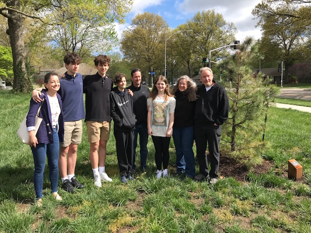 Deb Nixon and Family with Shortleaf Pine